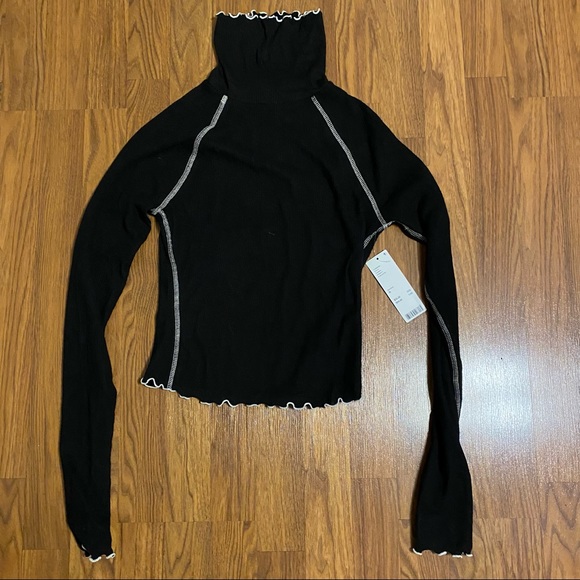 Urban Outfitters Out From Under size M top - Picture 3 of 5